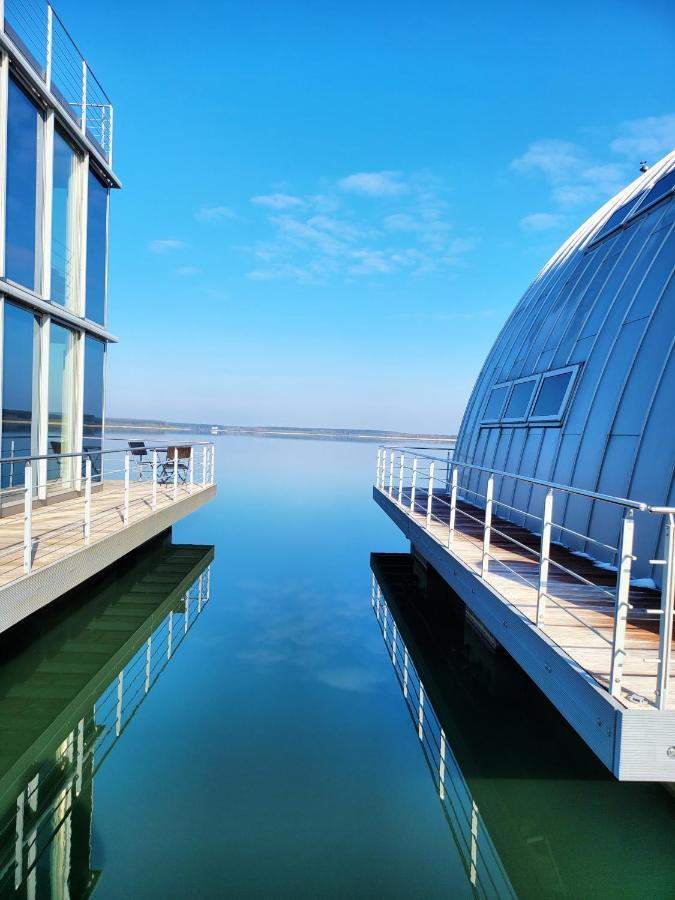 Schwimmendes Ferienhaus Silent Elsterheide エクステリア 写真