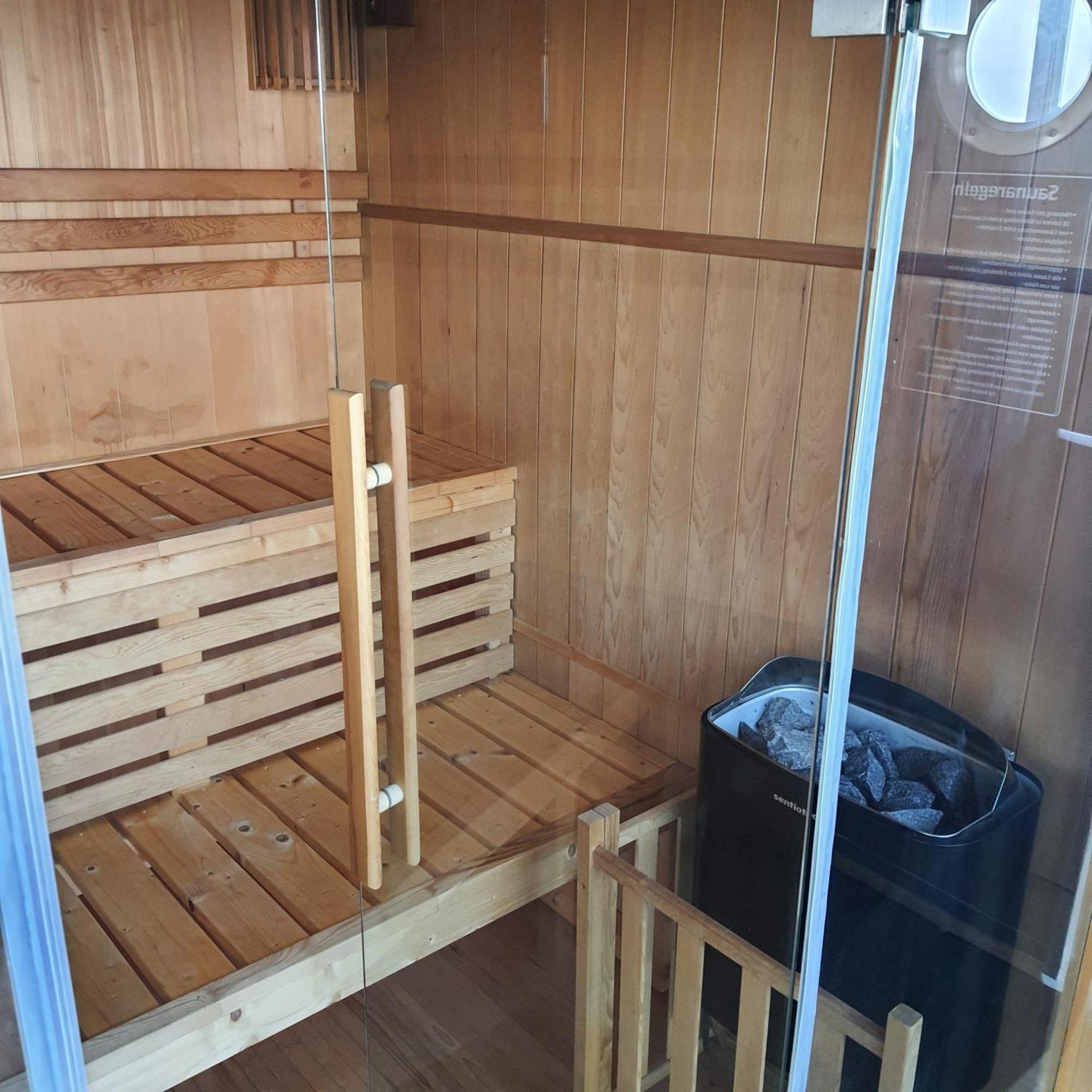 Schwimmendes Ferienhaus Silent Elsterheide エクステリア 写真