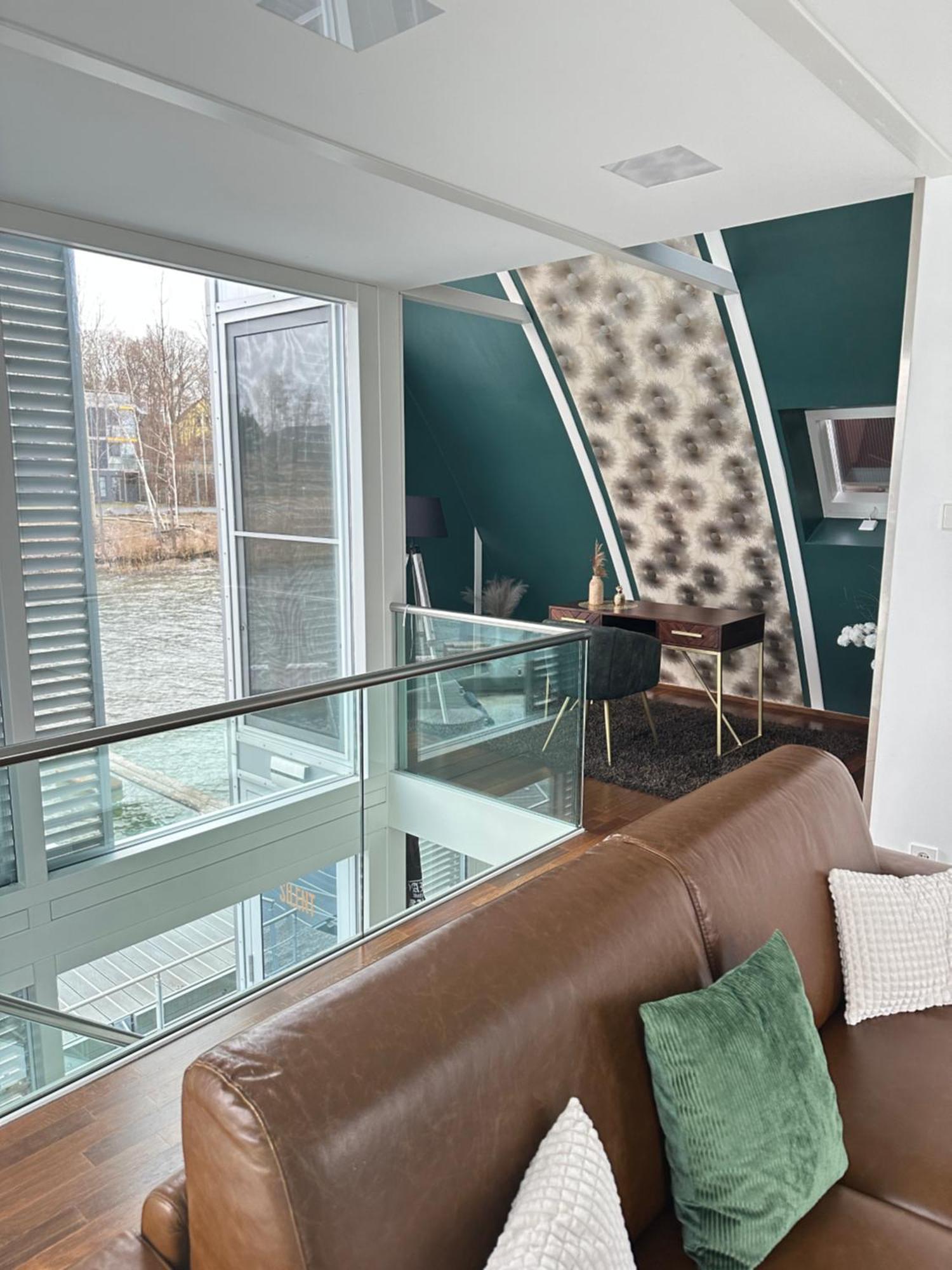 Schwimmendes Ferienhaus Silent Elsterheide エクステリア 写真